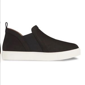 Ezra Slip On Caslon